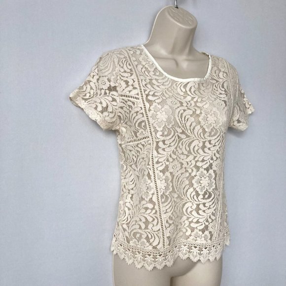 ROMEO + JULIET Ivory Creme Lace Top - Picture 3 of 7